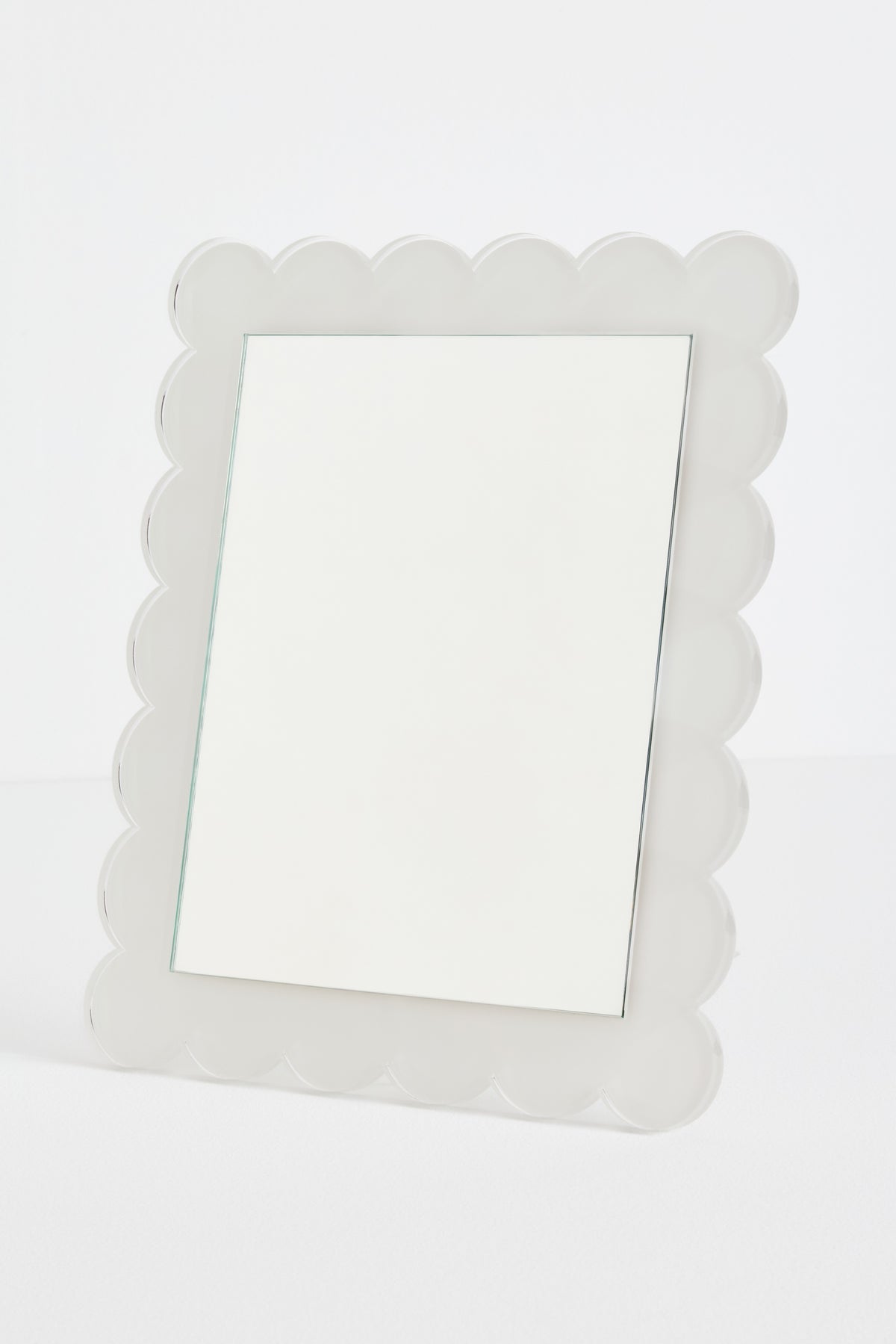 Brosa Scalloped Acrylic Rectangular Wall or Tabletop Mirror in White, product view 2