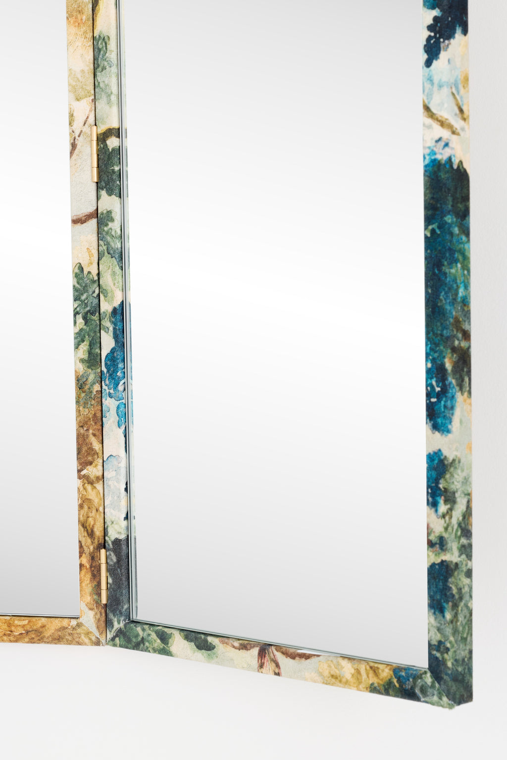 Idunn Printed Fabric Triptych Wall Mirror in Judarn, product view 12