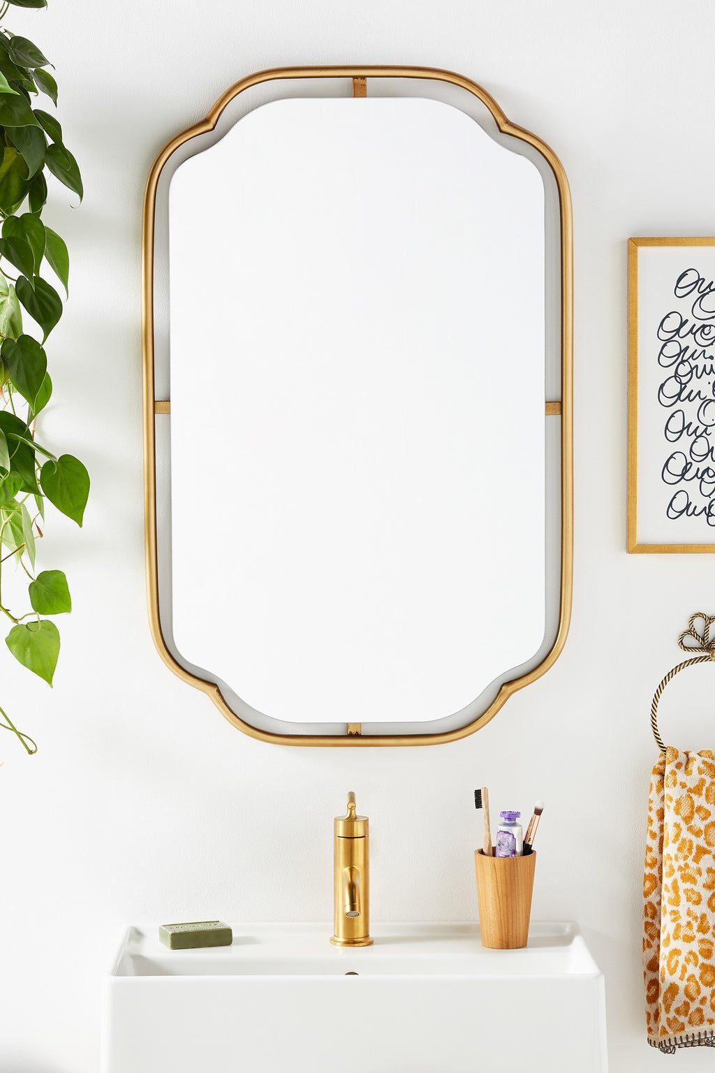 Thora Art Deco Metal Bathroom Wall Mirror in Gold, product view 10