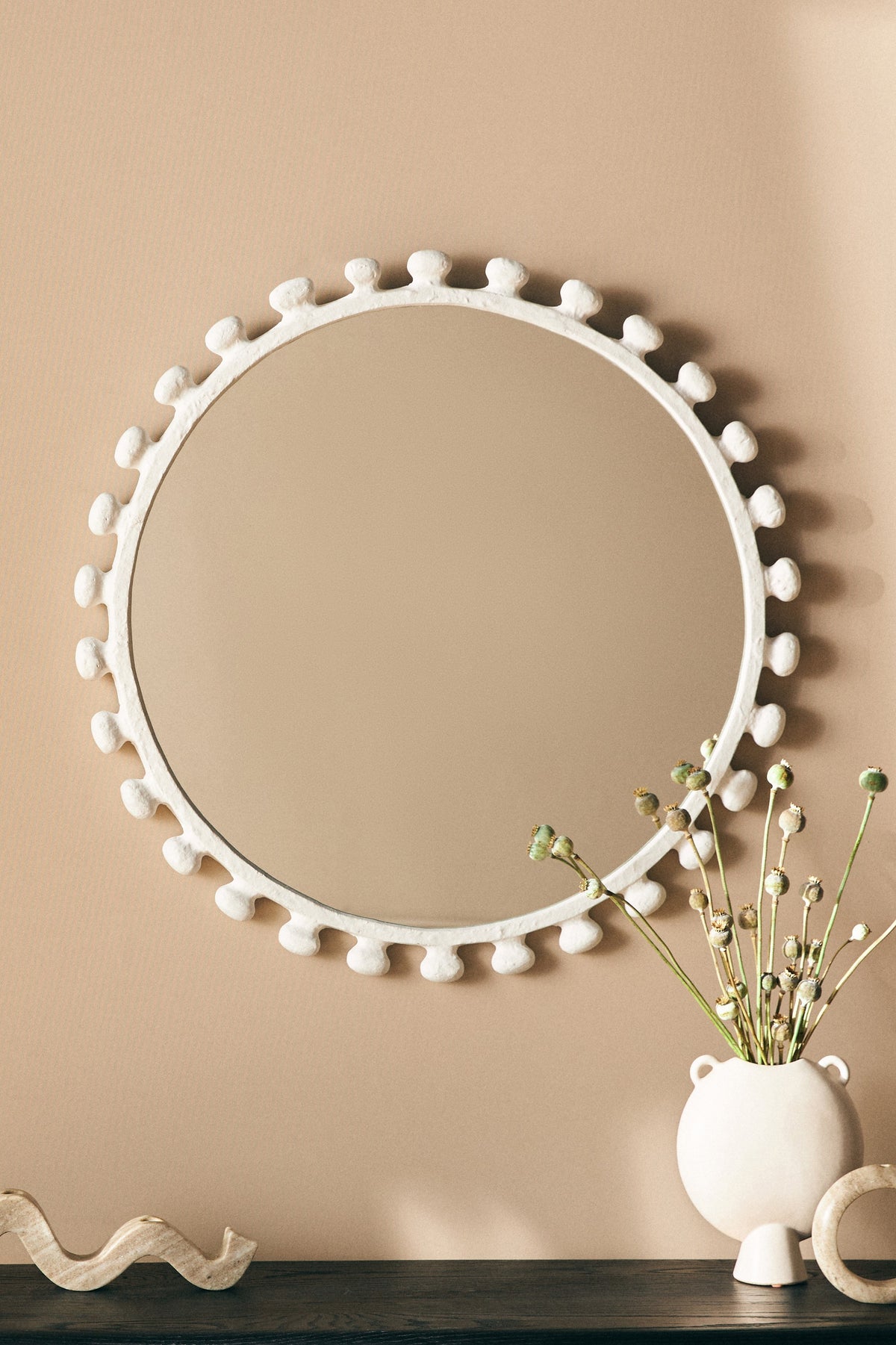 Dropi Matte White Beaded Round Wall Mirror, 32 in in 010 White, product view 1